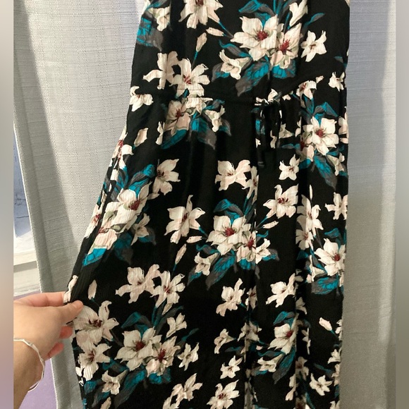 🦋AÉROPOSTALE   Floral V-Neck Jumpsuit Size : Small - Picture 7 of 16